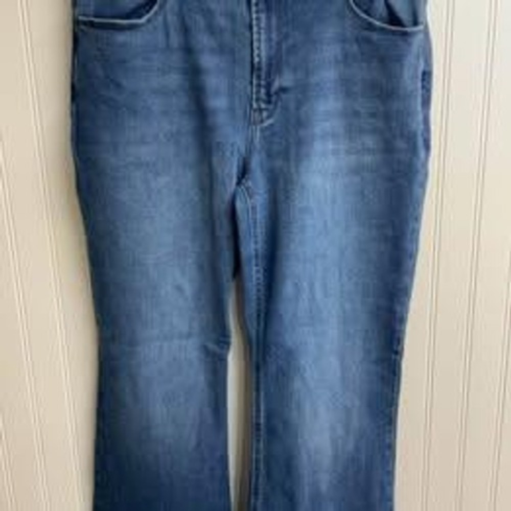 Old Navy Wow Flare Jeans Womens 12 Blue Medium Wash High Rise Denim
